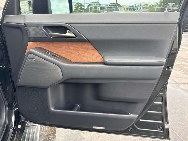 Photo of 2024 Black Lexus GX 550