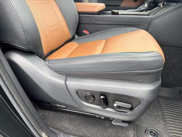 Photo of 2024 Black Lexus GX 550