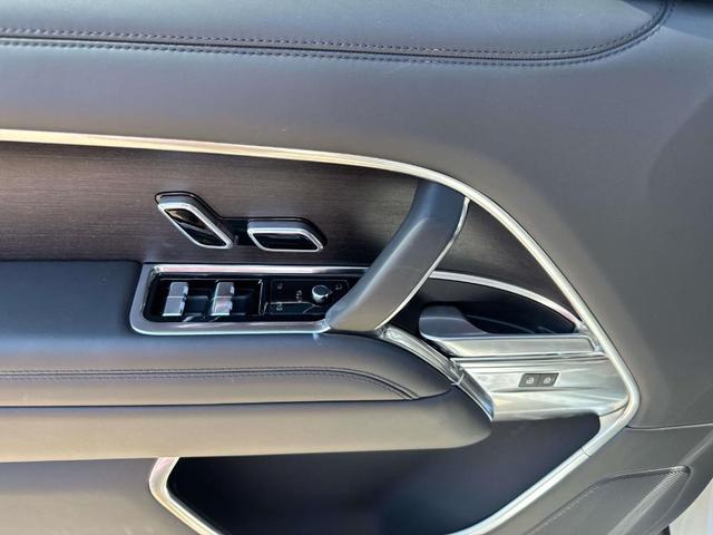 Photo of 2025 Fuji White Land Rover Range Rover
