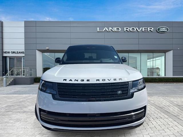 Photo of 2025 Fuji White Land Rover Range Rover