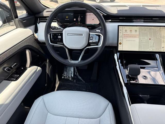 Photo of 2025 Ostuni Pearl White Land Rover Range Rover Sport