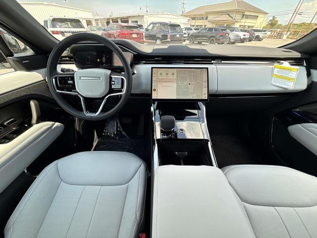Photo of 2025 Ostuni Pearl White Land Rover Range Rover Sport
