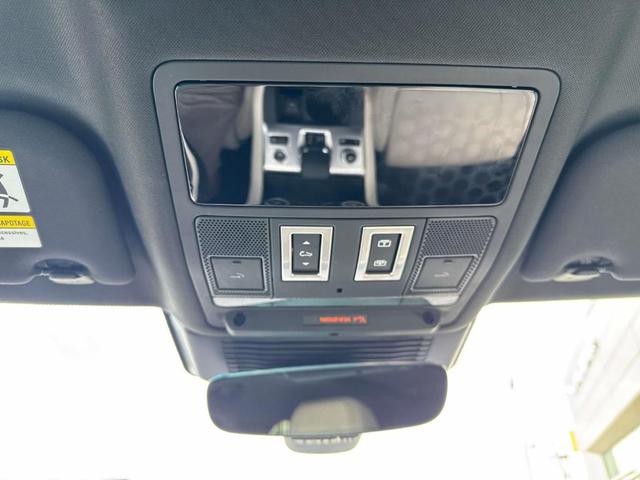 Photo of 2025 Portofino Blue Jaguar F-PACE