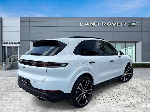 Photo of 2024 Carrara White Metallic Porsche Cayenne