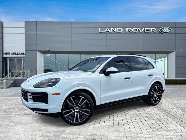 Photo of 2024 Carrara White Metallic Porsche Cayenne