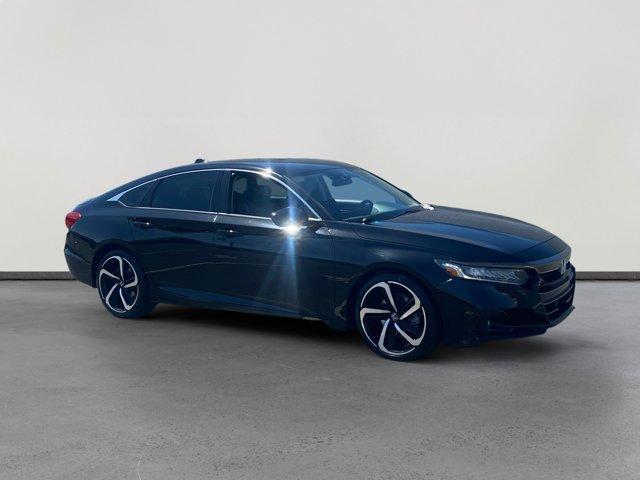 Photo of 2022 Crystal Black Pearl Honda Accord