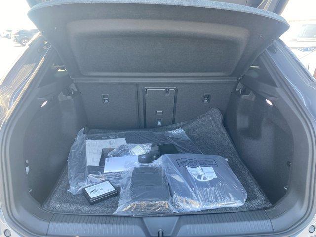Photo of 2025 Pure Gray w/ Black Roof Volkswagen ID.4