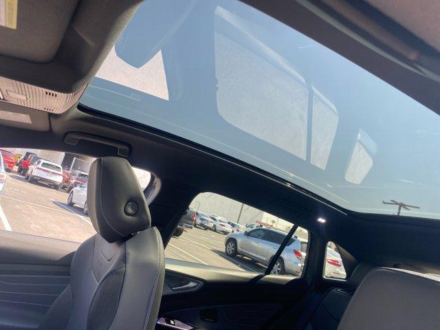 Photo of 2025 Pure Gray w/ Black Roof Volkswagen ID.4