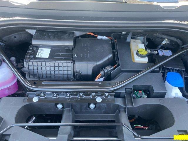 Photo of 2025 Pure Gray w/ Black Roof Volkswagen ID.4