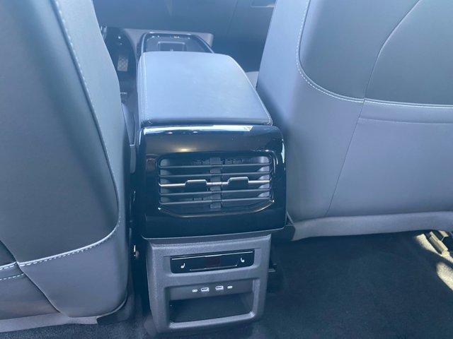 Photo of 2025 Pure Gray w/ Black Roof Volkswagen ID.4