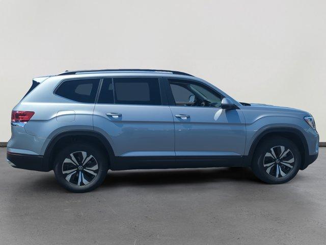 Photo of 2026 Silver Mist Metallic Volkswagen Atlas