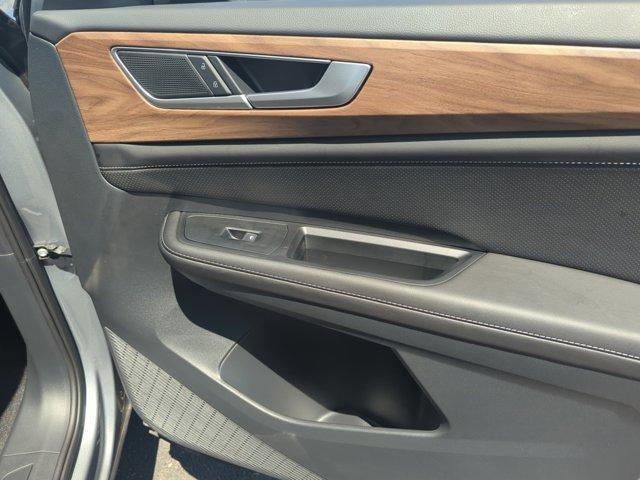 Photo of 2026 Silver Mist Metallic Volkswagen Atlas