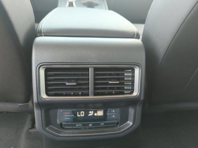 Photo of 2026 Silver Mist Metallic Volkswagen Atlas
