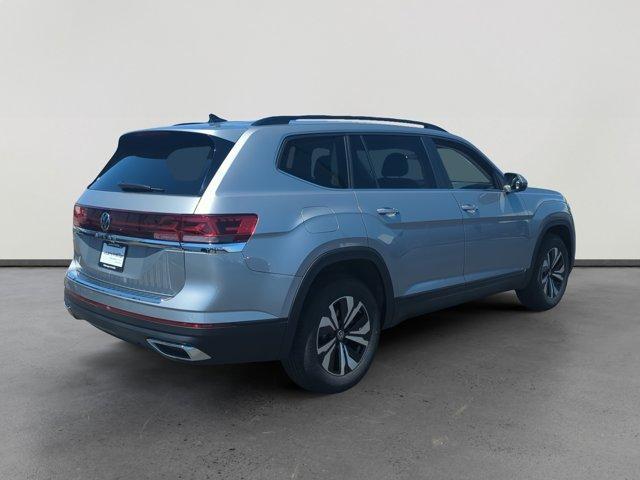 Photo of 2026 Silver Mist Metallic Volkswagen Atlas