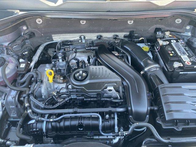 Photo of 2022 Platinum Gray Metallic Volkswagen Taos