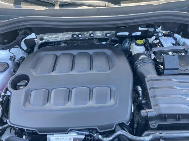 Photo of 2025 Pure White Volkswagen Tiguan