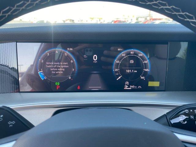 Photo of 2025 Pure White Volkswagen Tiguan