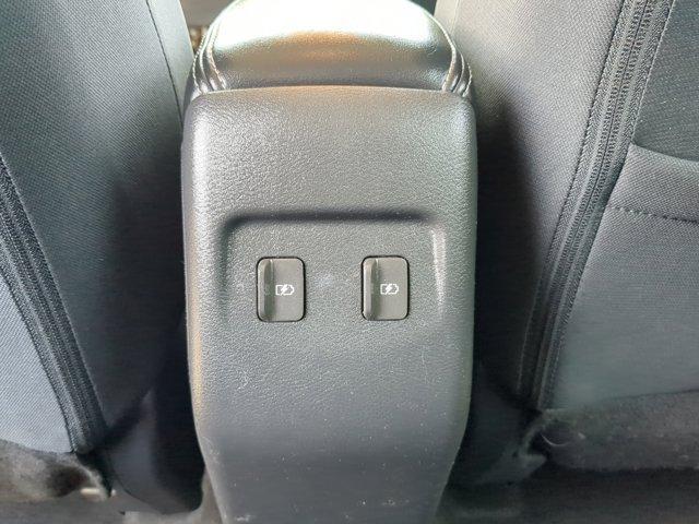 Photo of 2023 Aspen White / Super Black Nissan Kicks