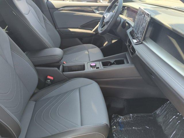 Photo of 2025 Platinum Gray Metallic Volkswagen Tiguan
