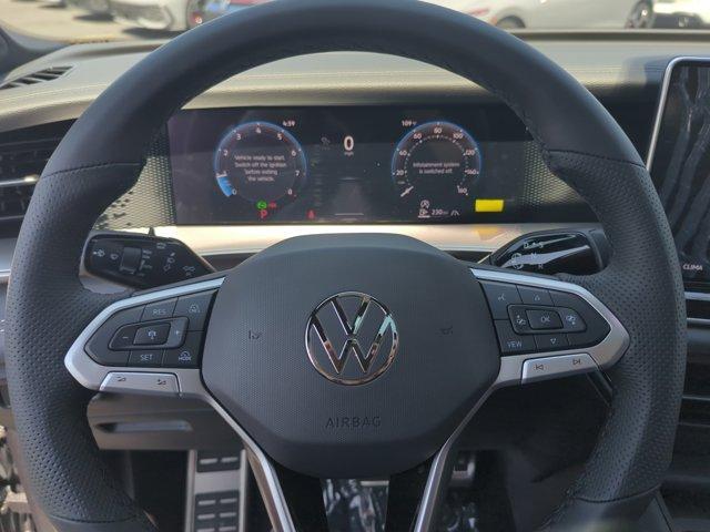 Photo of 2025 Platinum Gray Metallic Volkswagen Tiguan