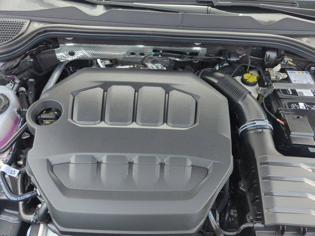 Photo of 2025 Oyster Silver Metallic Volkswagen Golf GTI