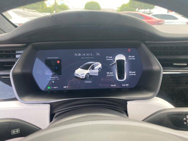 Photo of 2020 Pearl White Multi Tesla Model X