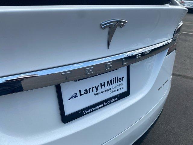 Photo of 2020 Pearl White Multi Tesla Model X
