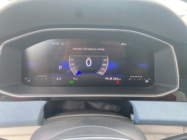 Photo of 2025 Deep Black Pearl Effect Volkswagen Jetta