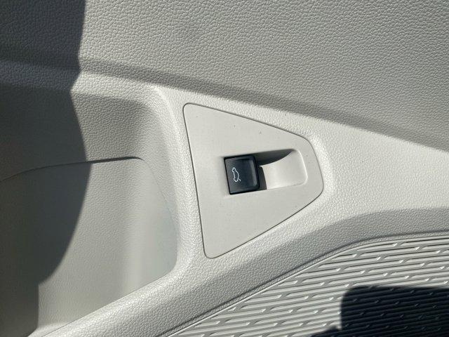 Photo of 2025 Deep Black Pearl Effect Volkswagen Jetta