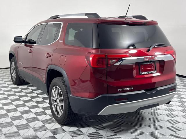 Photo of 2018 Red GMC Acadia