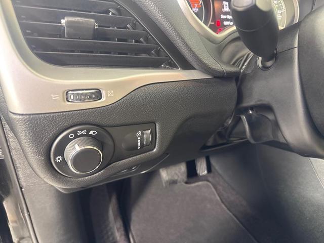 Photo of 2016 Black Jeep Cherokee