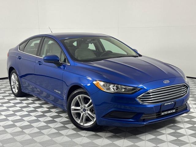 Photo of 2018 Blue Ford Fusion Hybrid