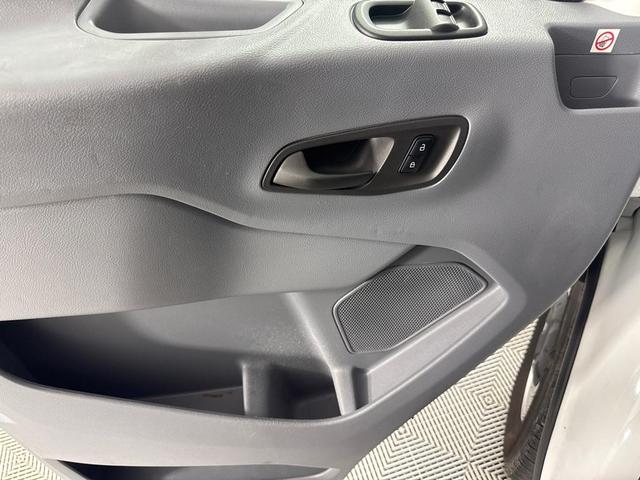Photo of 2019 White Ford Transit-150