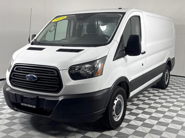 Photo of 2019 White Ford Transit-150