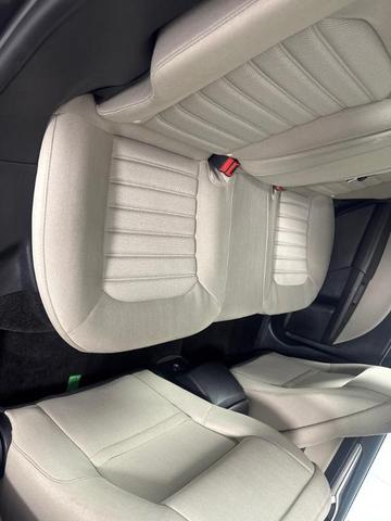Photo of 2018 Gray Ford Fusion Hybrid