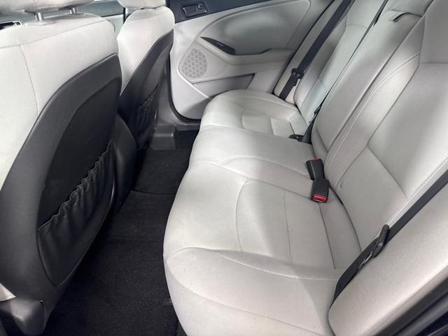 Photo of 2015 Black Kia Optima