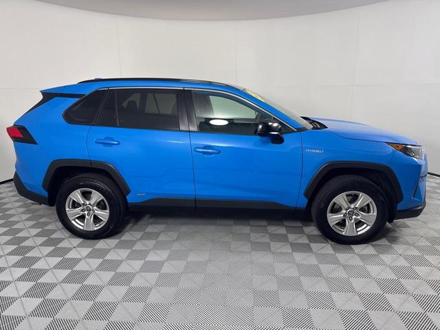 Photo of 2021 Blue Toyota RAV4 Hybrid