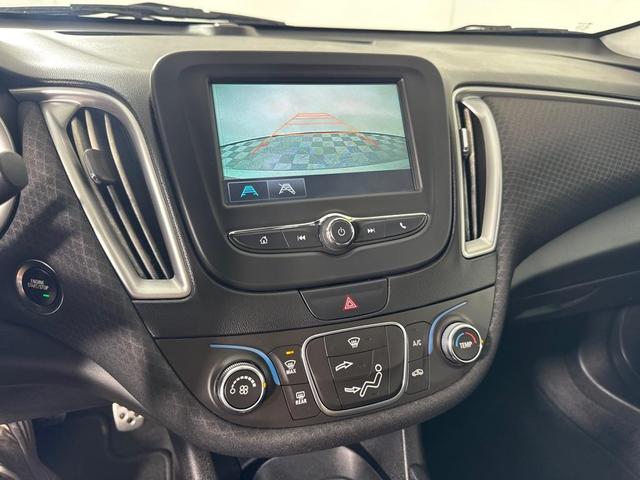Photo of 2017 Silver Chevrolet Malibu