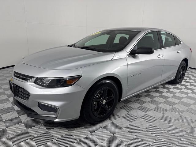 Photo of 2017 Silver Chevrolet Malibu