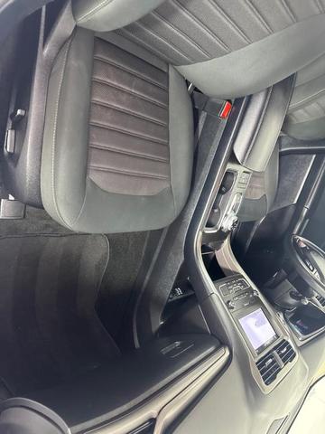 Photo of 2019 White Ford Fusion Hybrid