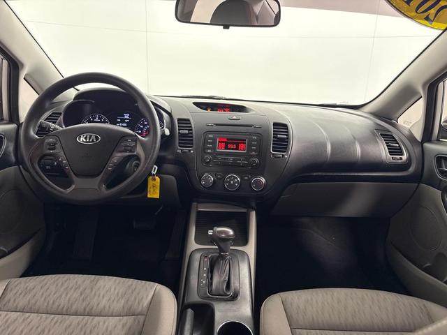 Photo of 2016 Gray Kia Forte
