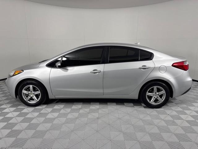 Photo of 2016 Gray Kia Forte
