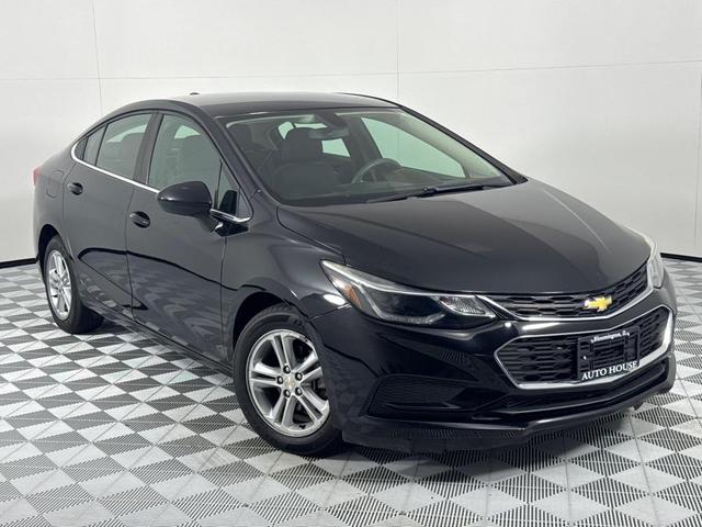 Photo of 2018 Black Chevrolet Cruze