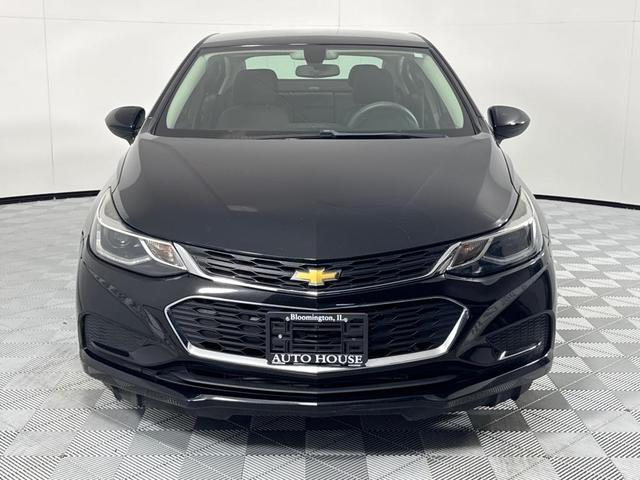 Photo of 2018 Black Chevrolet Cruze