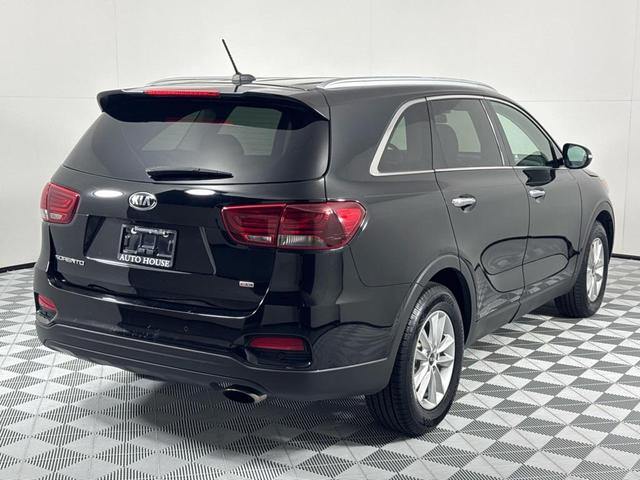 Photo of 2020 Black Kia Sorento