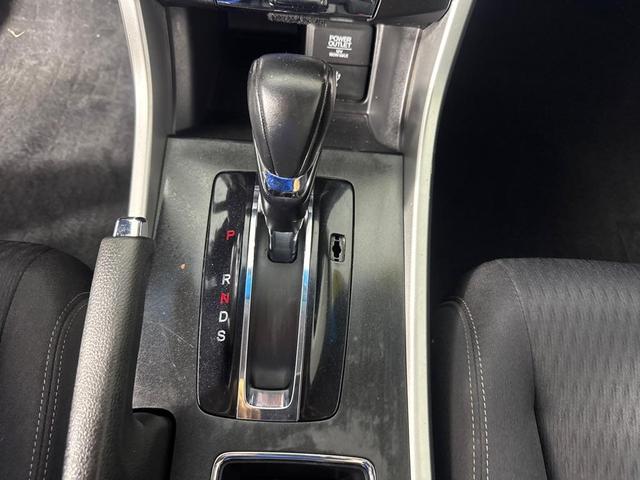 Photo of 2013 Gray Honda Accord