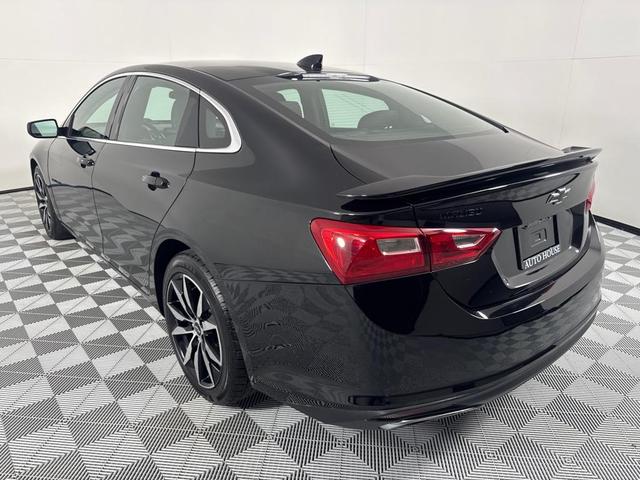 Photo of 2020 Black Chevrolet Malibu