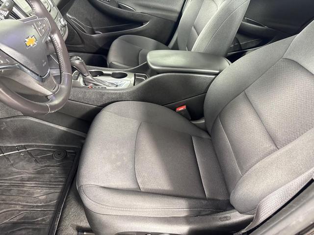 Photo of 2020 Black Chevrolet Malibu