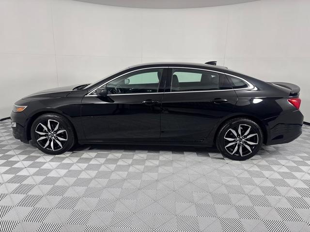 Photo of 2020 Black Chevrolet Malibu