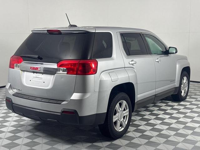 Photo of 2015 Silver GMC Terrain